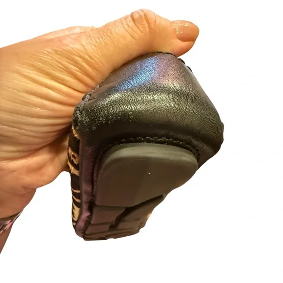 Michael Kors Animal Print Flats with Gold Logo sz 9 - Picture 8 of 9